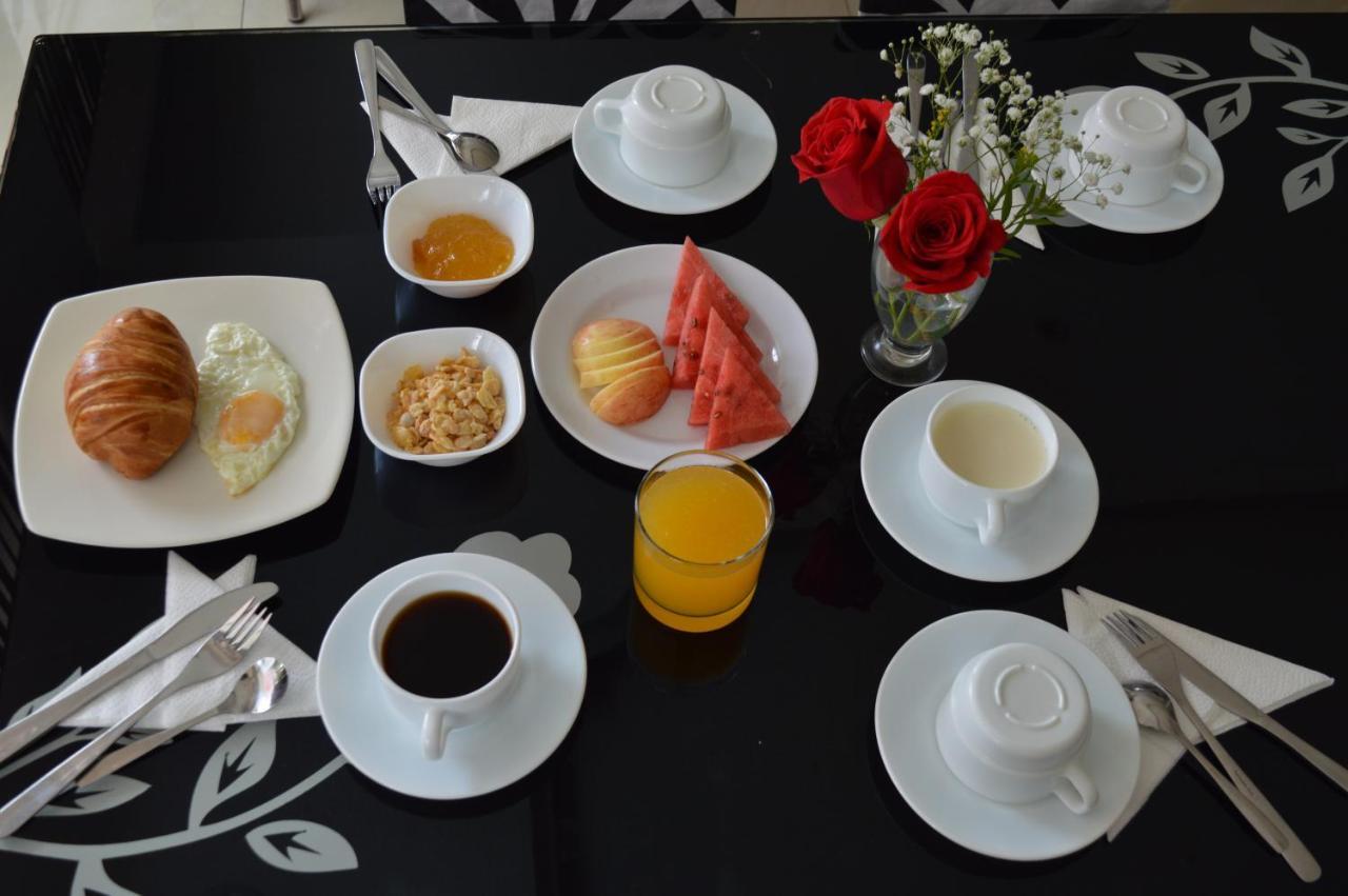 Hotel Lottus Quito Zewnętrze zdjęcie