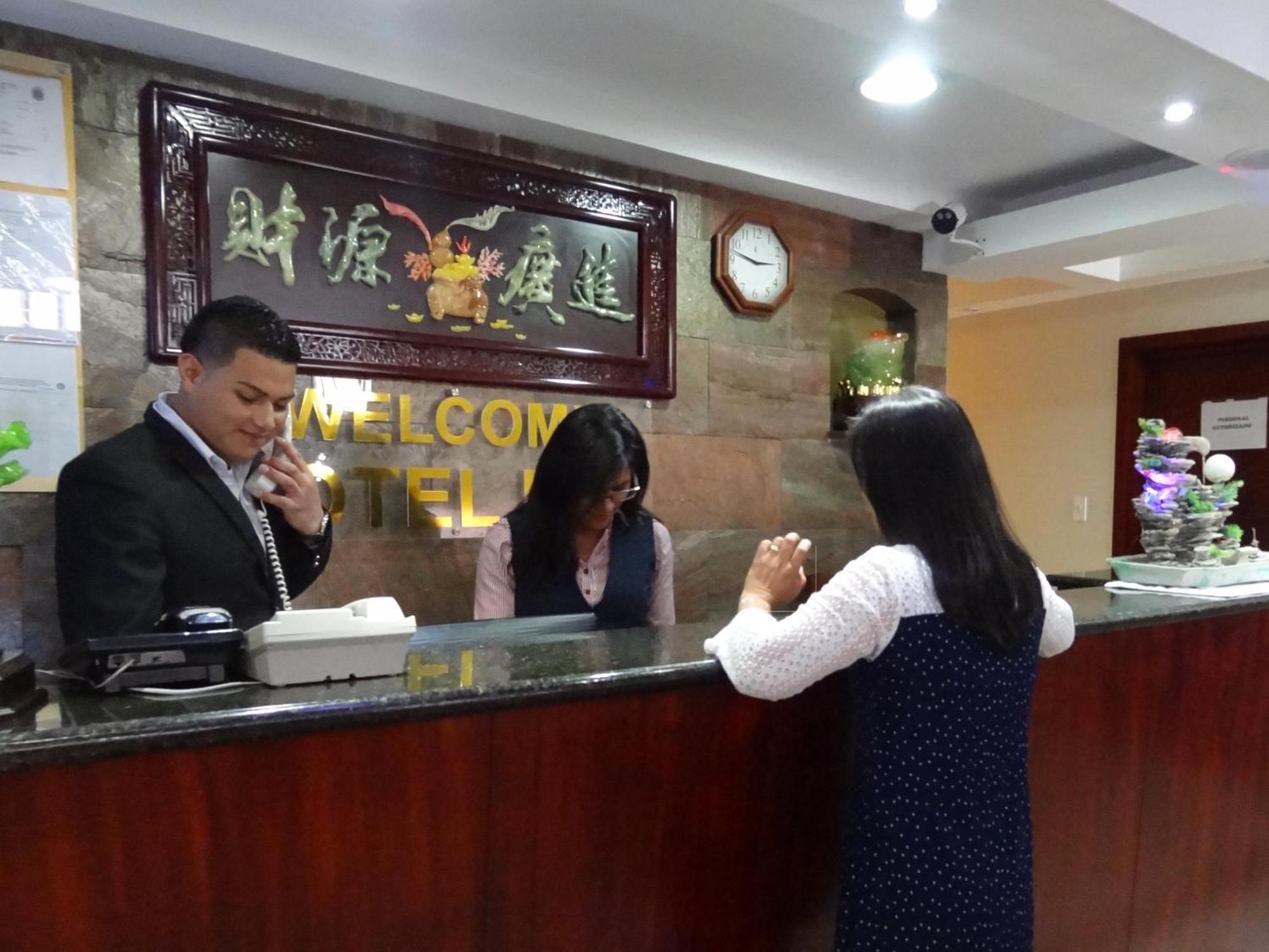 Hotel Lottus Quito Zewnętrze zdjęcie