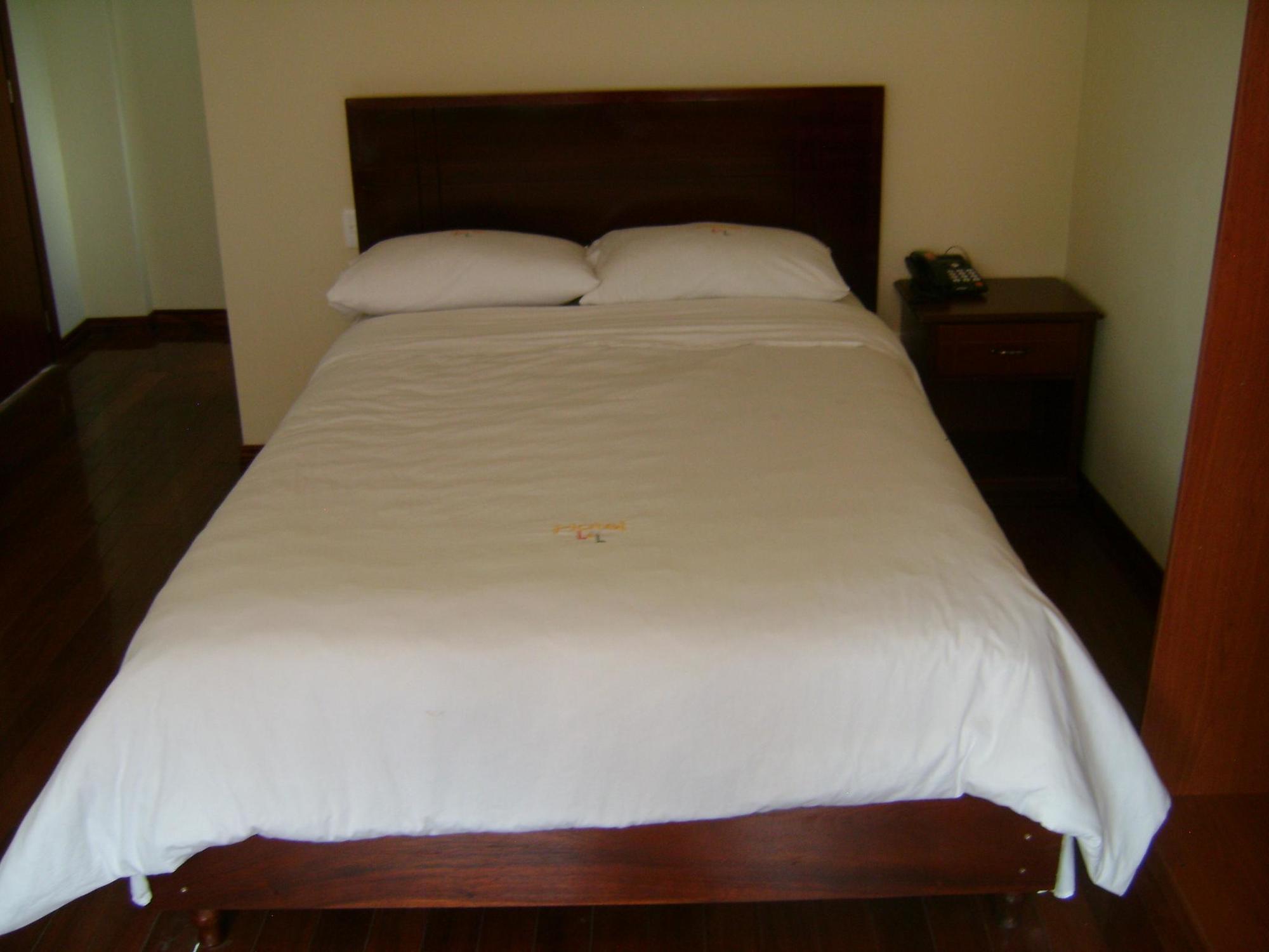 Hotel Lottus Quito Zewnętrze zdjęcie