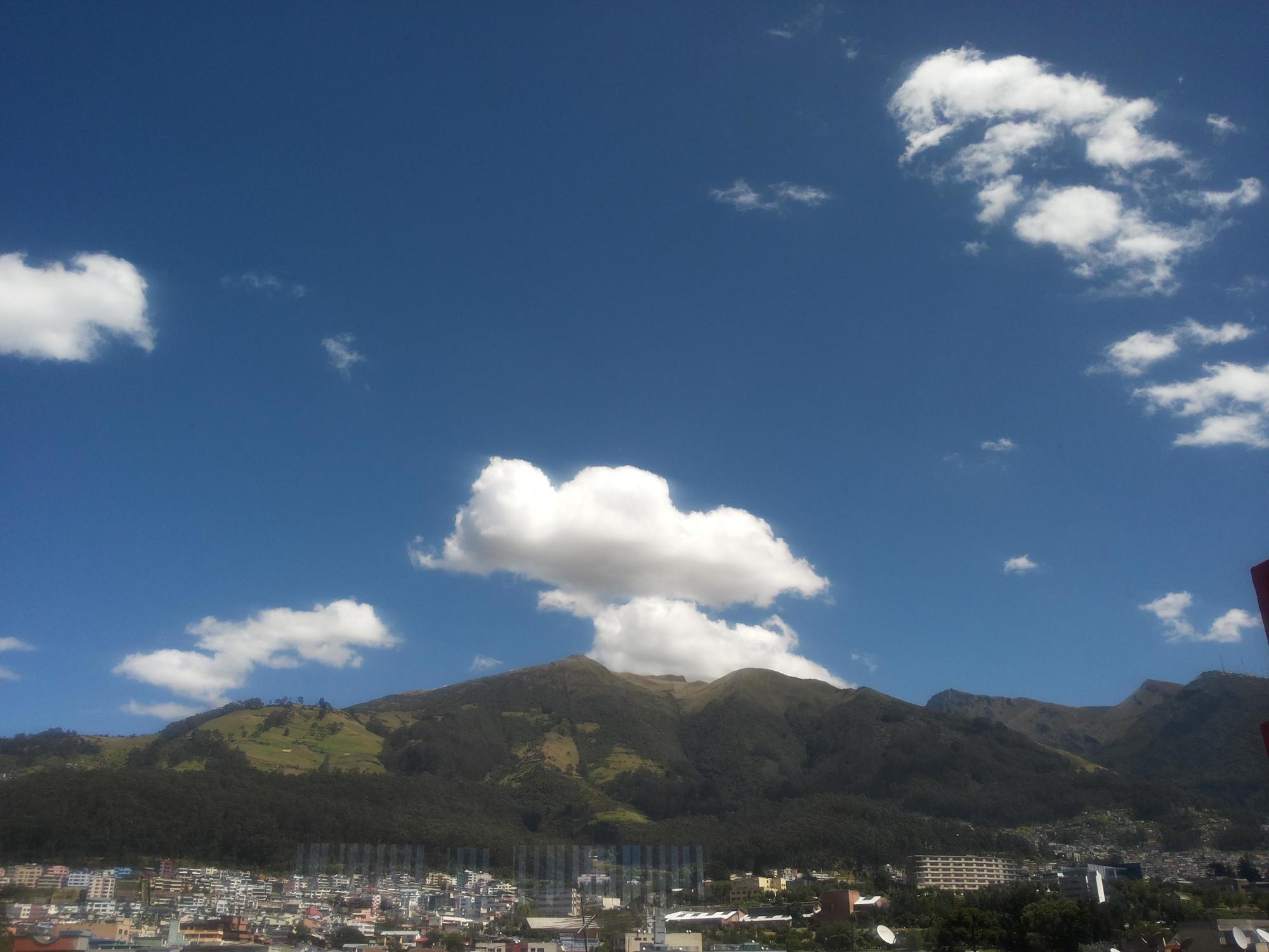 Hotel Lottus Quito Zewnętrze zdjęcie